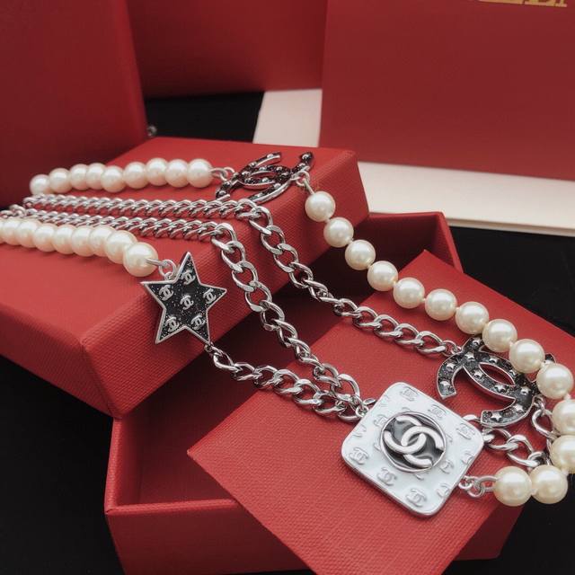 No.Xxl0315 Ch*Nel latest star pearl sweater chain consistent Zp brass material D