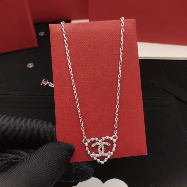No. Xxl0310 Ch*Nel latest love necklace consistent Zp brass material DDD