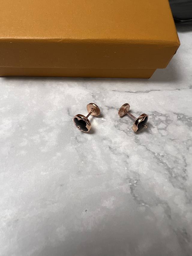 Lv round flower earrings DDD