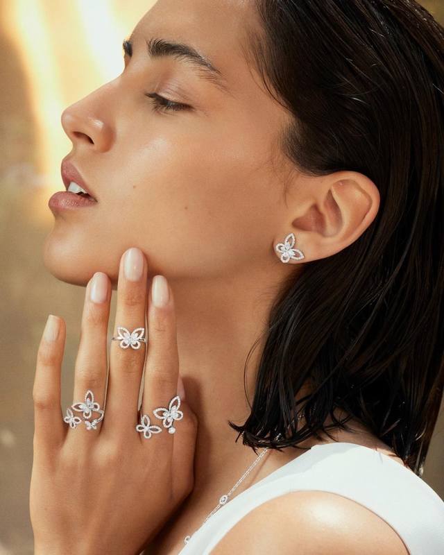 We produce the Phantom Butterfly Ring, which can be customized with 18K real gol