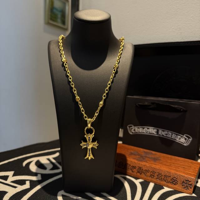 New counter quality Chrome Hearts Chrome Hearts gold flower ball necklace blue