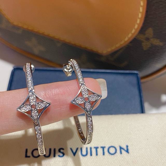 No. Led0015 Silver No. Led0065 Gold Lv latest moon round earrings silver diamon