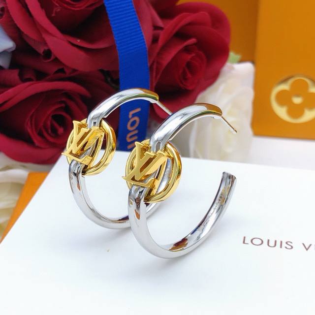 No.Led0055Medium Lv Latest Silver Earrings Gold Logo Consistent Zp Brass Materia