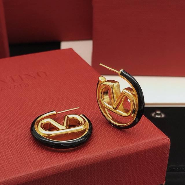 No.Ved0277 Valenti*O latest black round earrings consistent Zp brass material DD