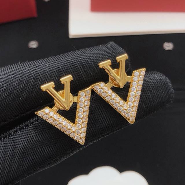 No.Ved0264 Valenti*O latest Vv diamond earrings consistent Zp brass material DDD