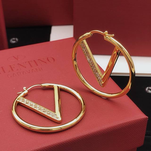 No.Ved0262 Valenti*O latest round earrings ear hook consistent Zp brass material
