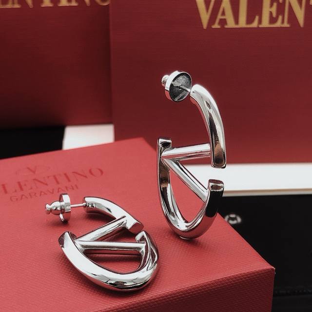 No.Ved0257Large Valenti*O latest smooth ear hook consistent Zp brass material DD