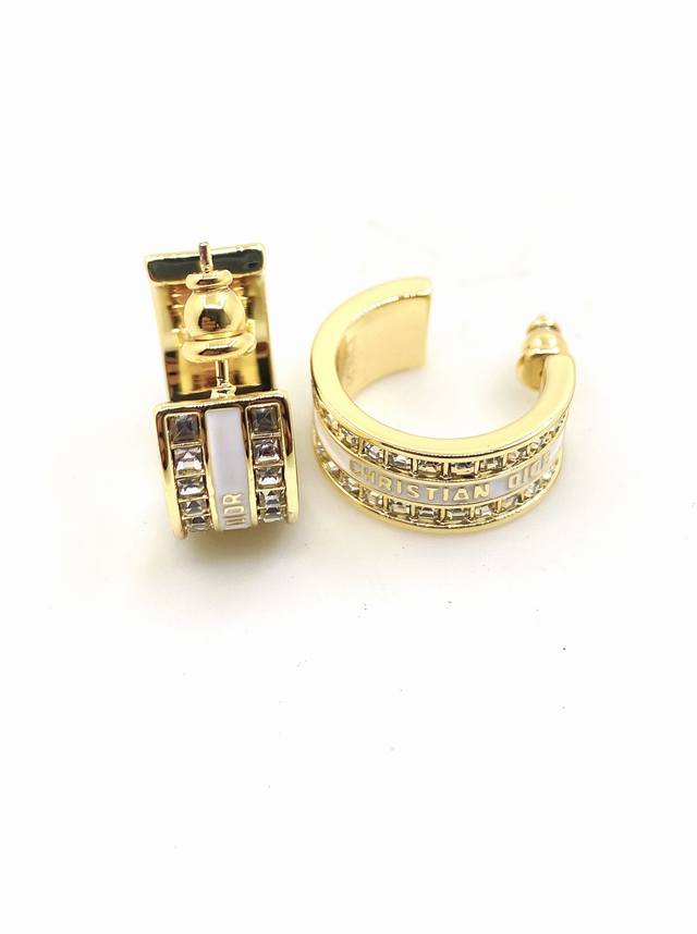 Daor latest small square diamond light gold and white ear hooks consistent Zp br