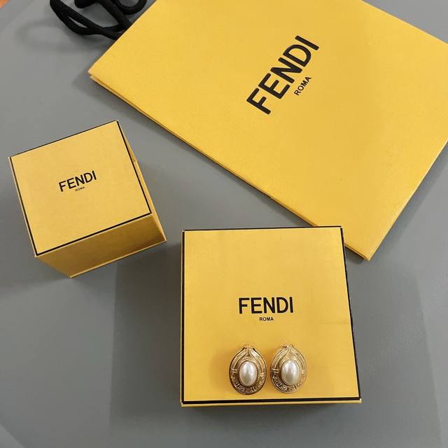We produce Fd retro earrings, which are very rare and hard to find in the middl