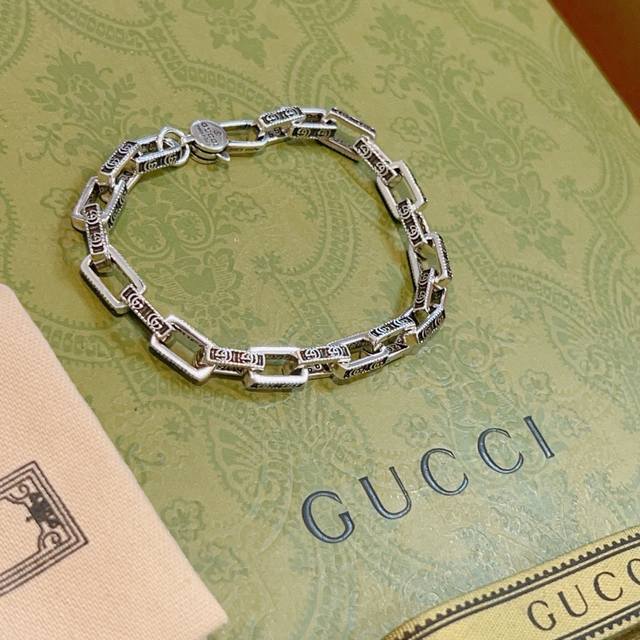 2025Gucci's latest recommended seriesGucci Gucci bracelets are the latest classi