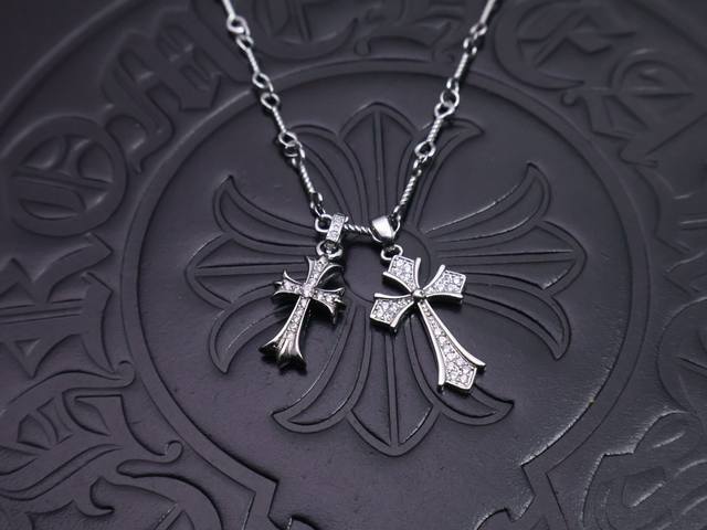 New arrival: Chrome Hearts necklace, different patterns and design styles prese