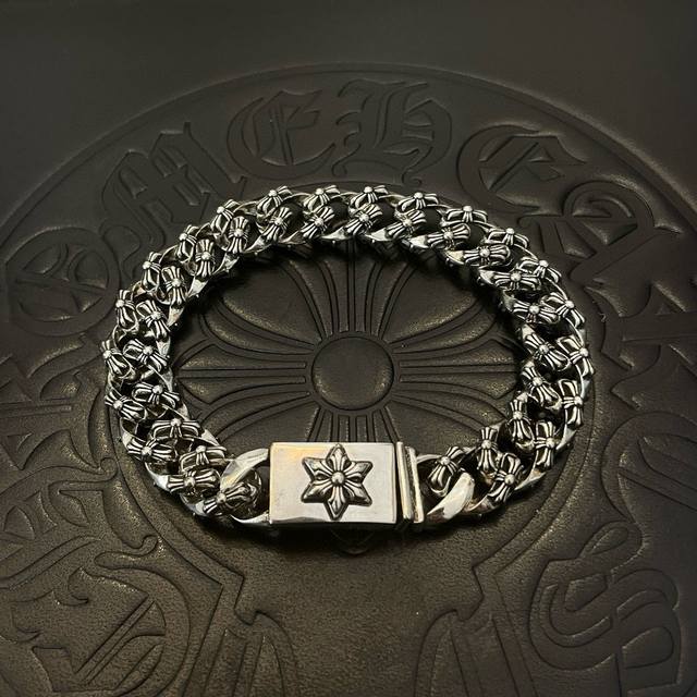 Counter quality Chrome Hearts classic retro twisted five-star flower bracelet,