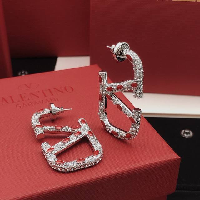 No.Ved0250 Valenti*O latest red horse eye diamond earrings consistent Zp brass m
