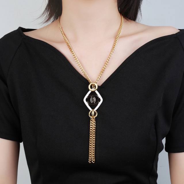 Xiaoxiang necklace sweater chain today's new products official website new sync