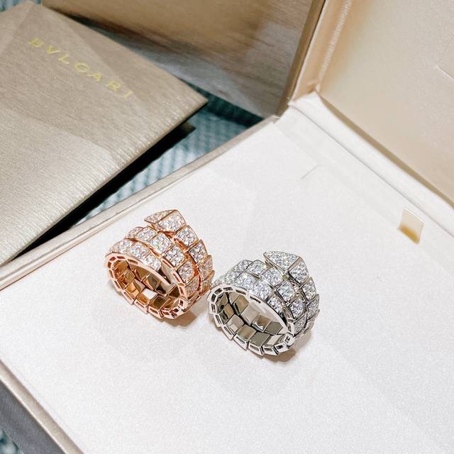 Purchasing level V gold high version Bvlgari Bulgari Serpenti series snake-shap