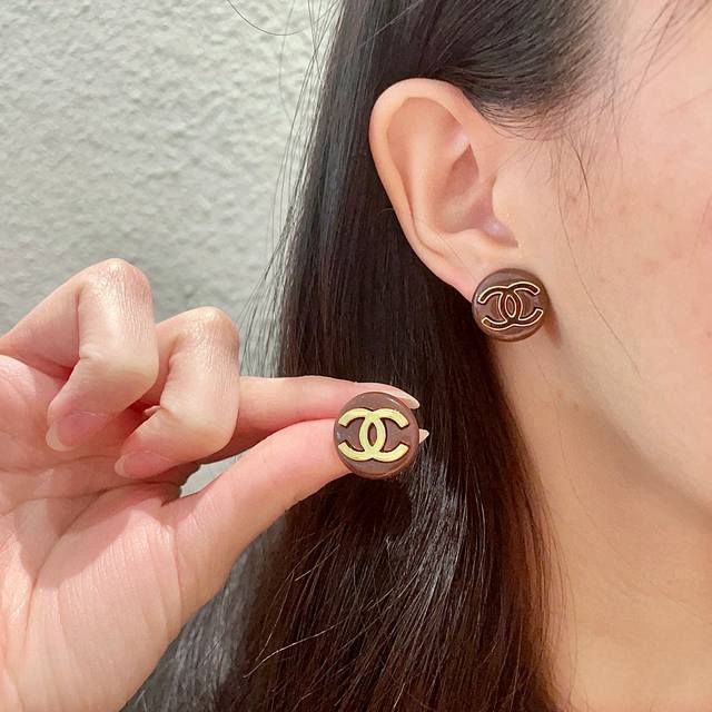 Chanel classic double C earrings DDD