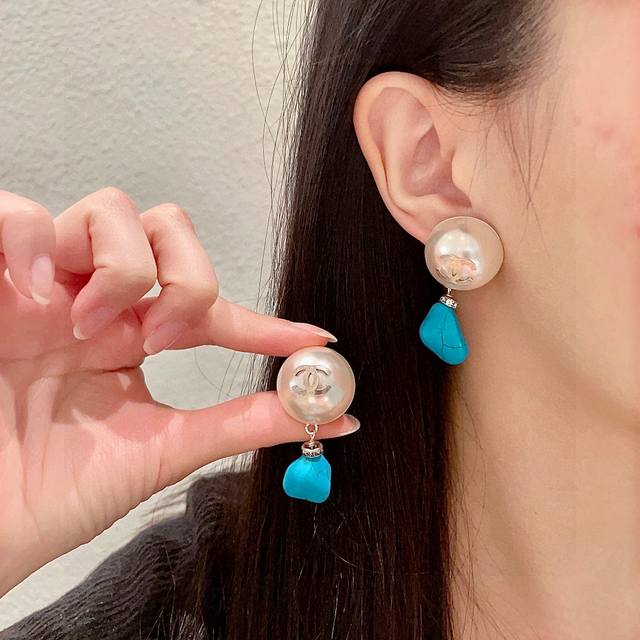 Chanel Pearl Double C Earrings DDD
