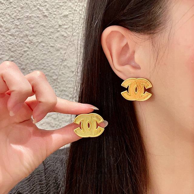 Chanel Double C Earrings DDD