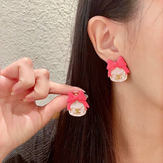 Chanel bow double C earrings DDD