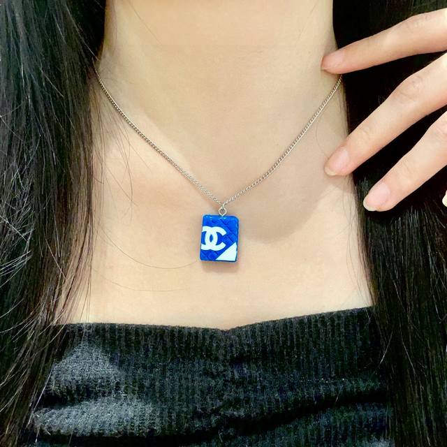 Chanel prismatic double C necklace DDD