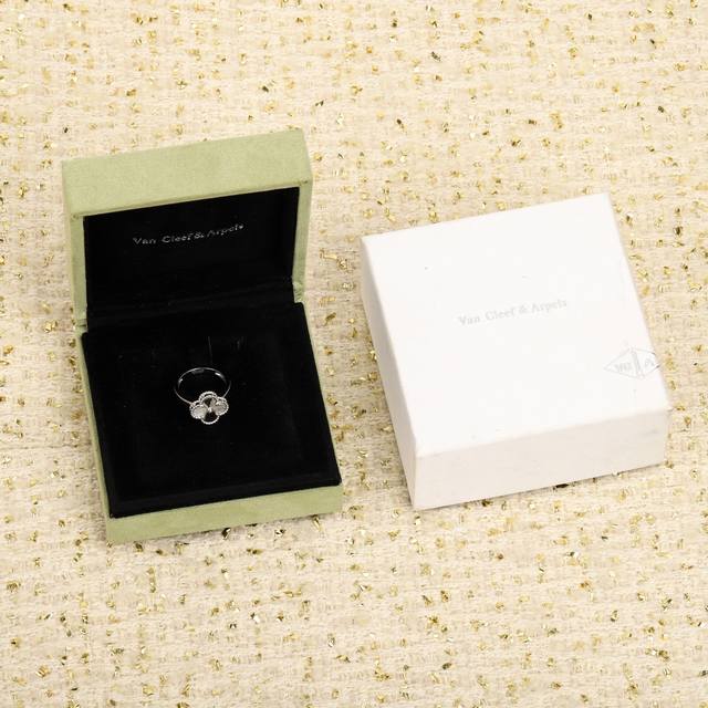We produce laser rings, which can be customized with 18K real gold and real dia