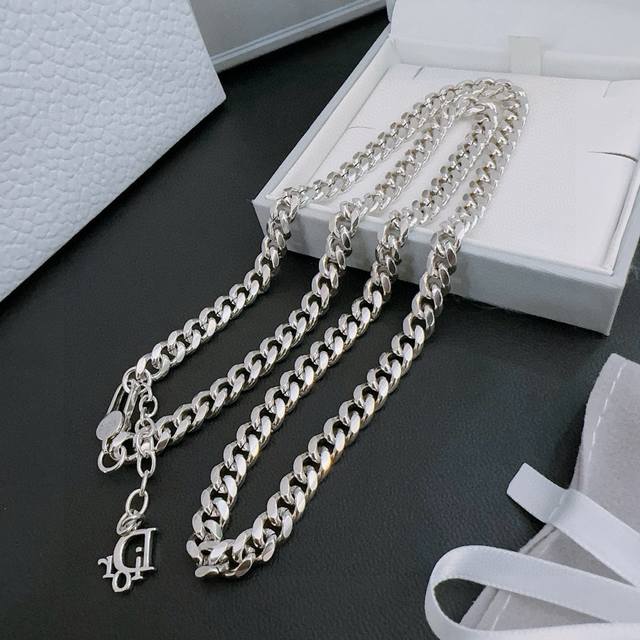 Dior new Dior necklace original goods counter new model open mold retro fashion