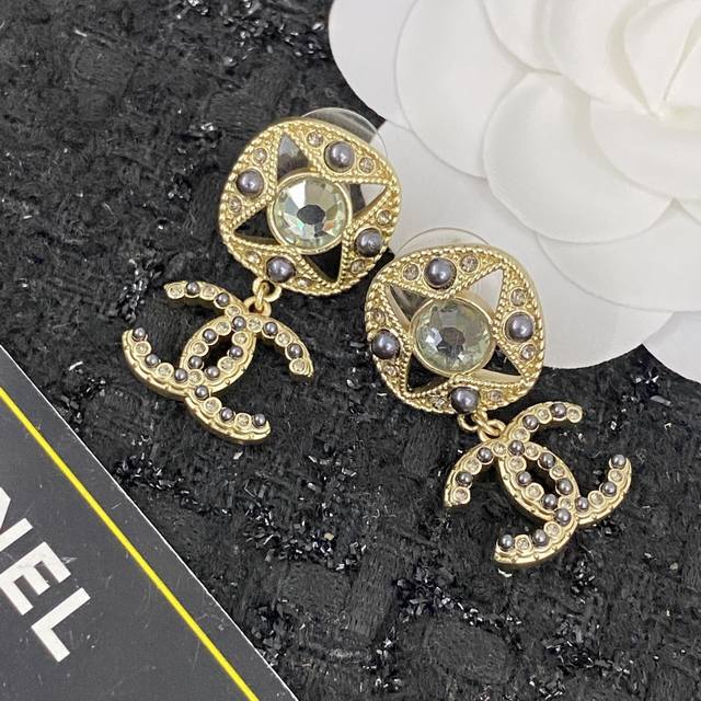 Code E1738 earrings hot-selling model, hot new arrival Synchronous counter excl
