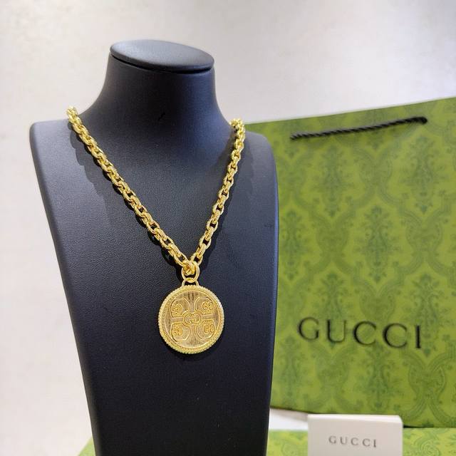 New product release The latest Gucci necklace with a higher grade chain The sam