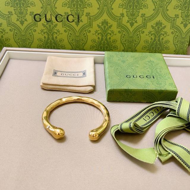 Gucci bracelet, handmade in antique silver, the latest bracelet with a higher gr