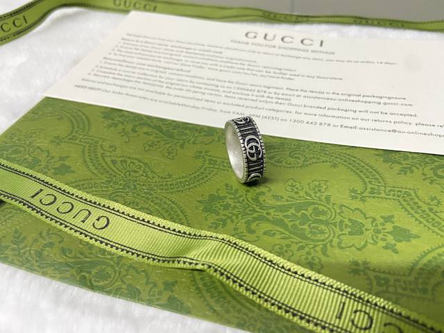 Gucci Gucci gear stripe ring size 12-26 DDD