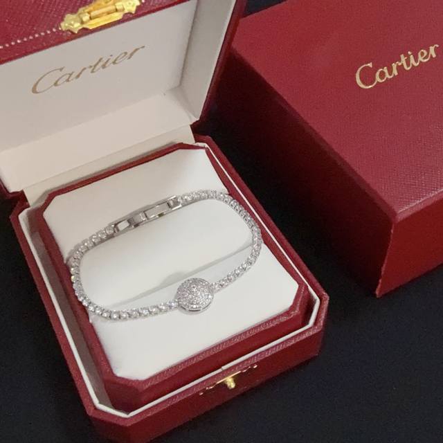 Cartier diamond bracelet, high-end custom version Diamond inlay craftsmanship V