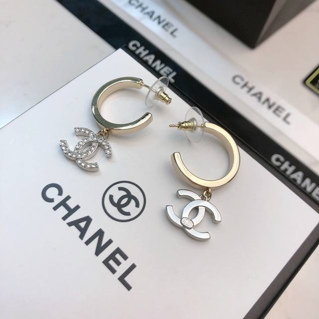 Chanel Chanel earrings counter synchronized new models Choose a few favorite jew