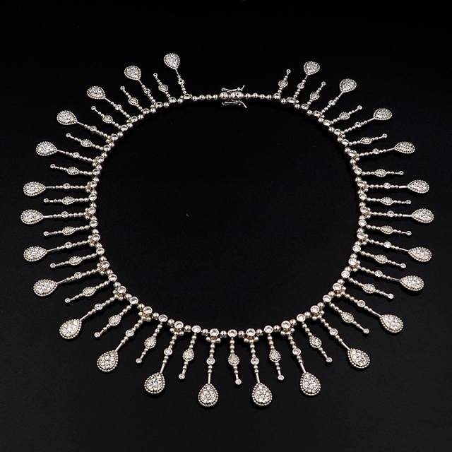 Boucheron water drop full diamond necklace, a must-have item for evening dresse