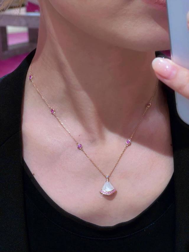 We produce the Qixi Festival mini dress necklace, which can be customized with r