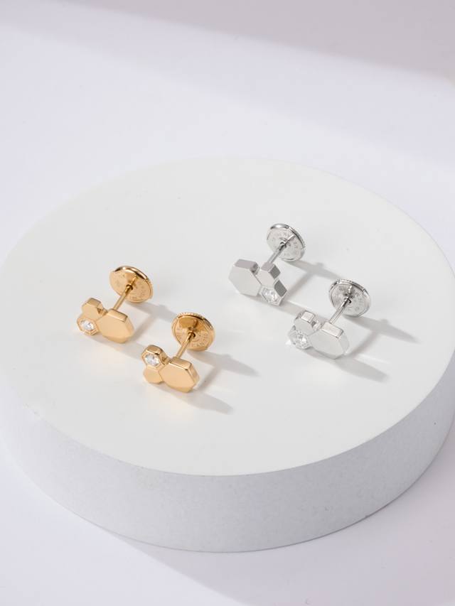 Chaumet Bee My Love series earrings are simple, exquisite and elegant. Dear frie