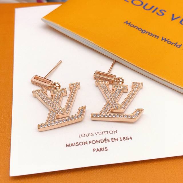 No. Led0051 Lv latest pendant Lv diamond rose gold consistent Zp brass material