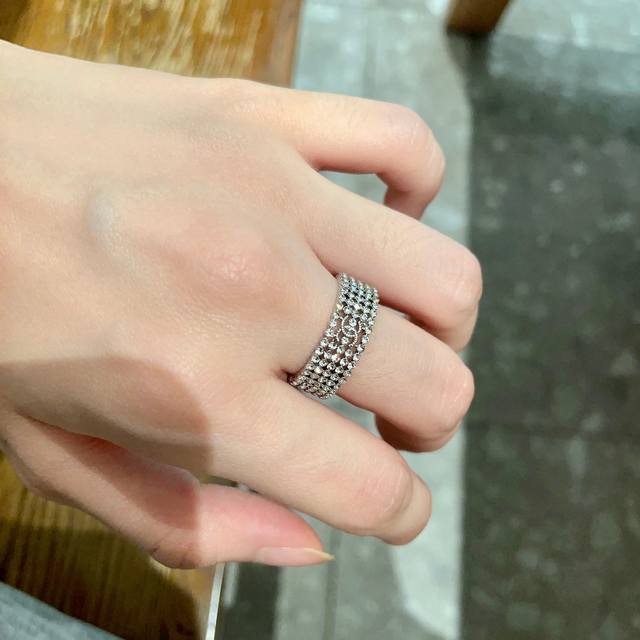 Chanel double C ring! I can't help but praise it once I put it on. The simple d