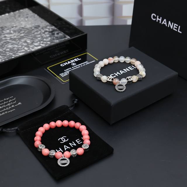 New product release, the latest and most beautiful Chanel bracelet, with a high