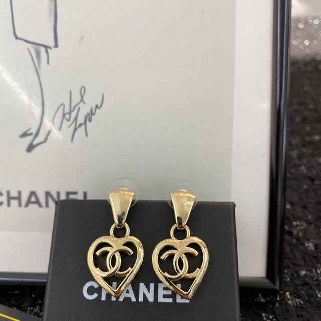 Code E1726 earrings hot-selling model, hot new arrival Synchronous counter excl