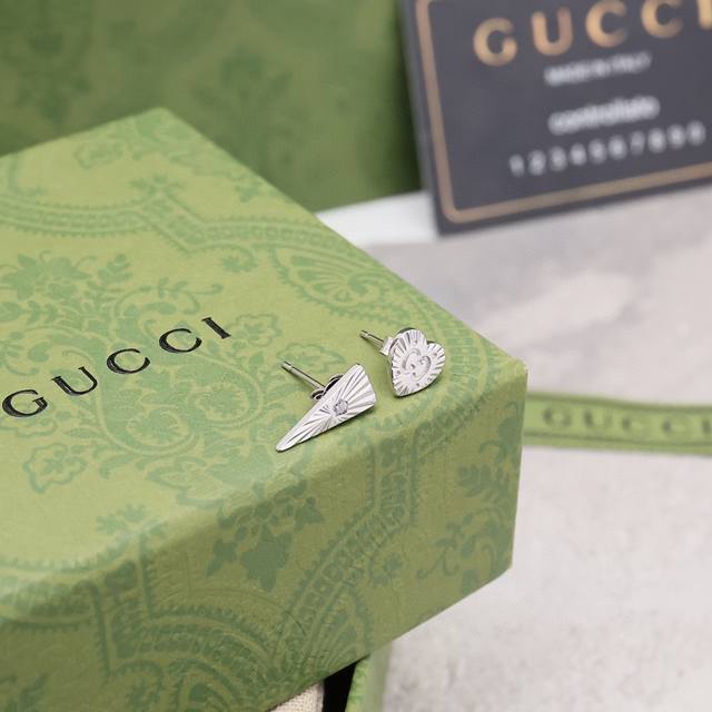 Hong Kong counter authentic Gucci jewelry earrings asymmetrical Icon diamond DDD