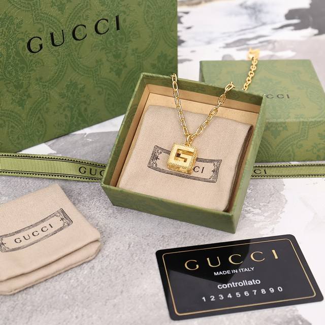 The latest Gucci gold Gucci double G necklace Size: 60 Weight about 5G DDD