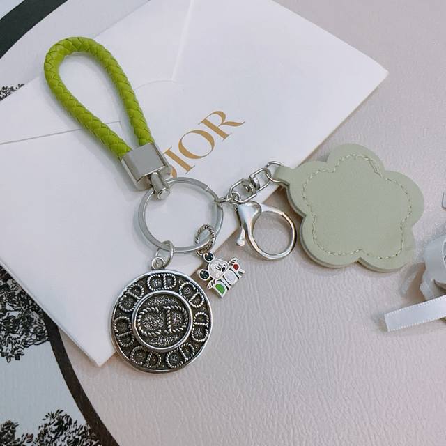 New product release Dior keychain bag buckle latest model bag pendant with highe