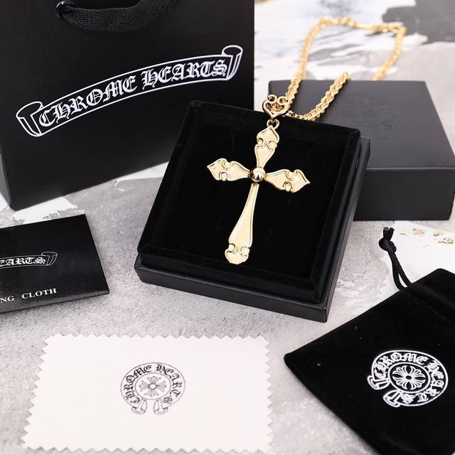 Chrome Heart Gold-plated Mini Flame Cross Necklace Classic cross flower shape f