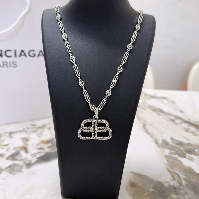 Original goods, new products, Balenciaga necklace, Balenciaga new necklace, cons