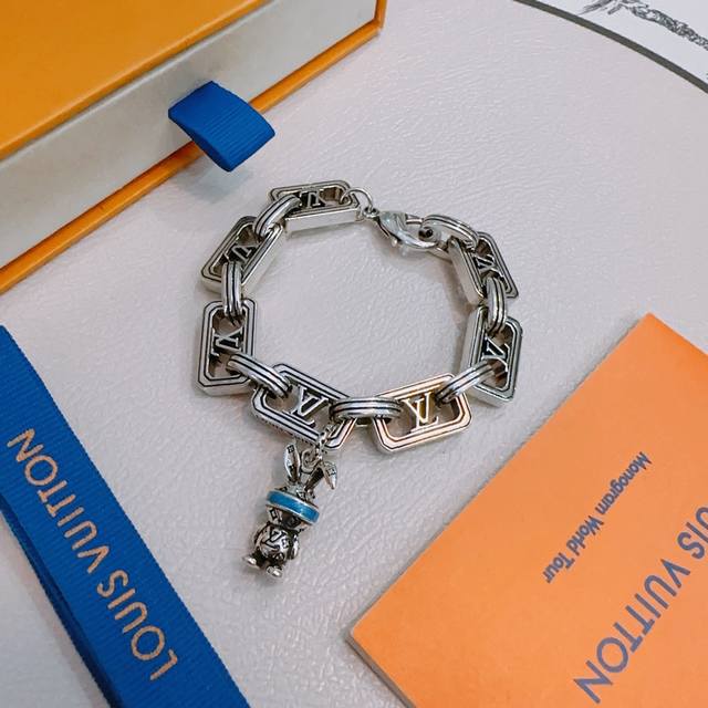 High quality Louis Vuitton Lv bracelet original goods counter new model open mo