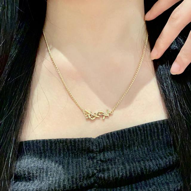 New Ysl Saint Laurent necklace original brass material Yves Saint Laurent was f