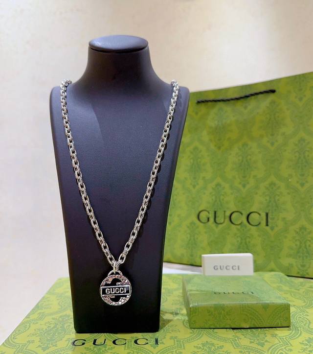 New product release The latest Gucci necklace chain is of a higher grade The sam