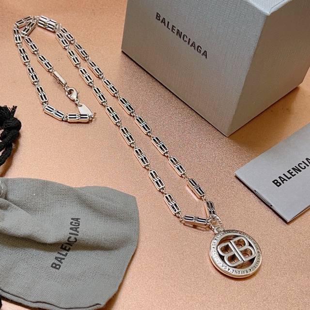 Original goods, new products, Balenciaga necklace, Balenciaga new necklace, cons