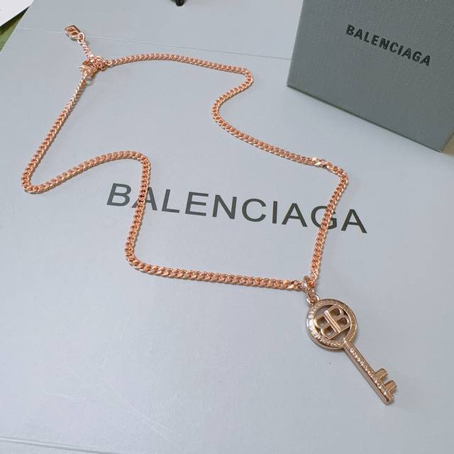 Original goods, new products, Balenciaga necklace, Balenciaga new necklace, cons