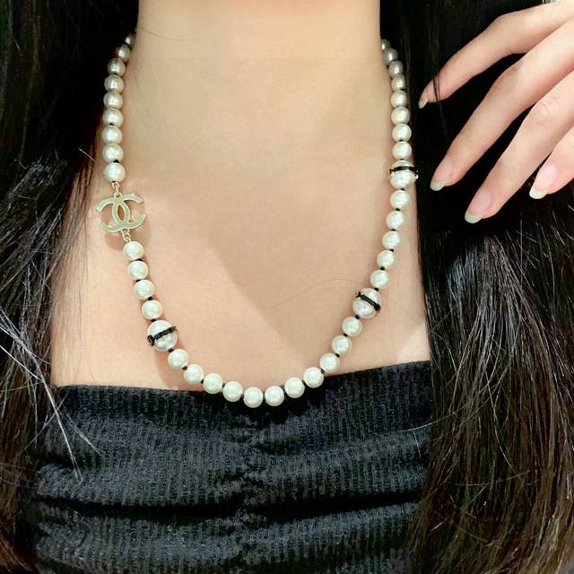 Chanel Pearl Double C Necklace DDD